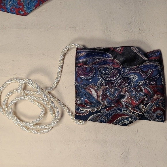 2 Handmade SILK TIE PURSES - Picture 12 of 16